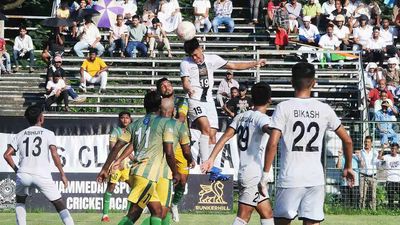 Mohammedan Sporting rout Kidderpore in Super 6 opener; 10-man DHFC stun Mohun Bagan