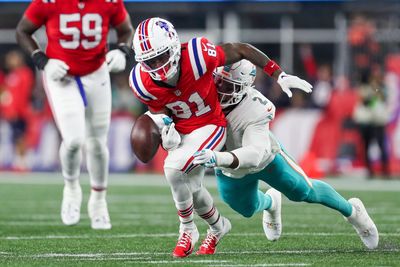Studs and duds in Patriots’ crushing 24-17 loss to Dolphins