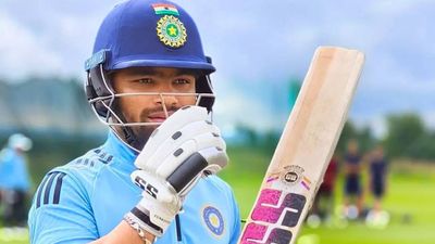 Exclusive - Shah Rukh Khan asked me how I liked the movie, I told him...: Rinku Singh shares his 'Jawan' experience