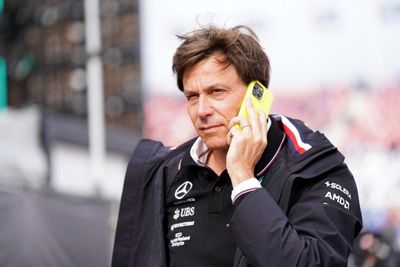 Mercedes boss Toto Wolff  to miss Japanese Grand Prix due to knee surgery