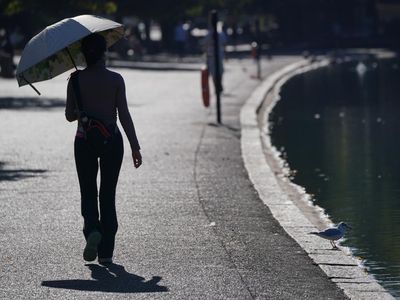 London facing 45C days ‘in foreseeable future’, mayor Sadiq Khan warns