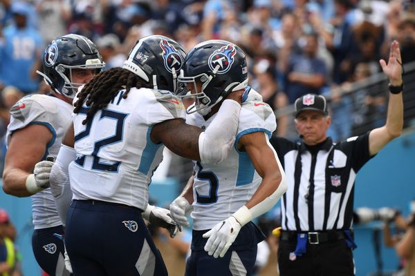 Tennessee Titans' grades and OL, pass-rush, coverage stats from Week 2