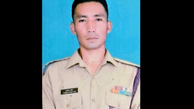 Arrest killers of Kom soldier immediately, protesters urge Manipur CM Biren Singh