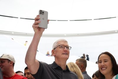 Apple CEO Tim Cook has a surprising take on Elon Musk's X