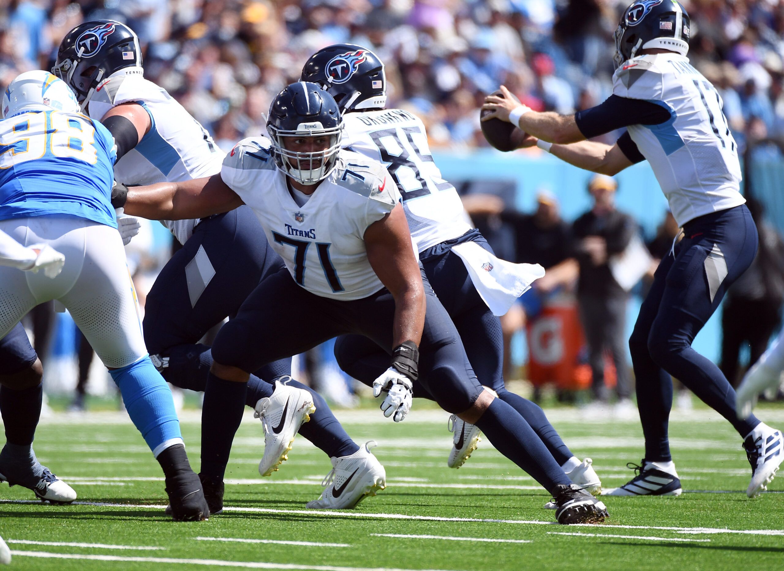 Tennessee Titans' PFF grades and OL, coverage, pass-rush stats: Week 4