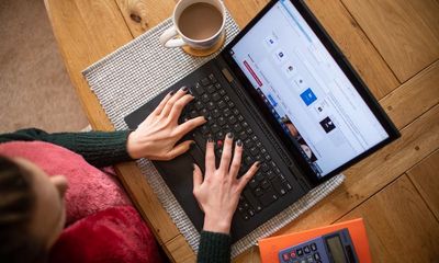 People who work from home all the time ‘cut emissions by 54%’ against those in office