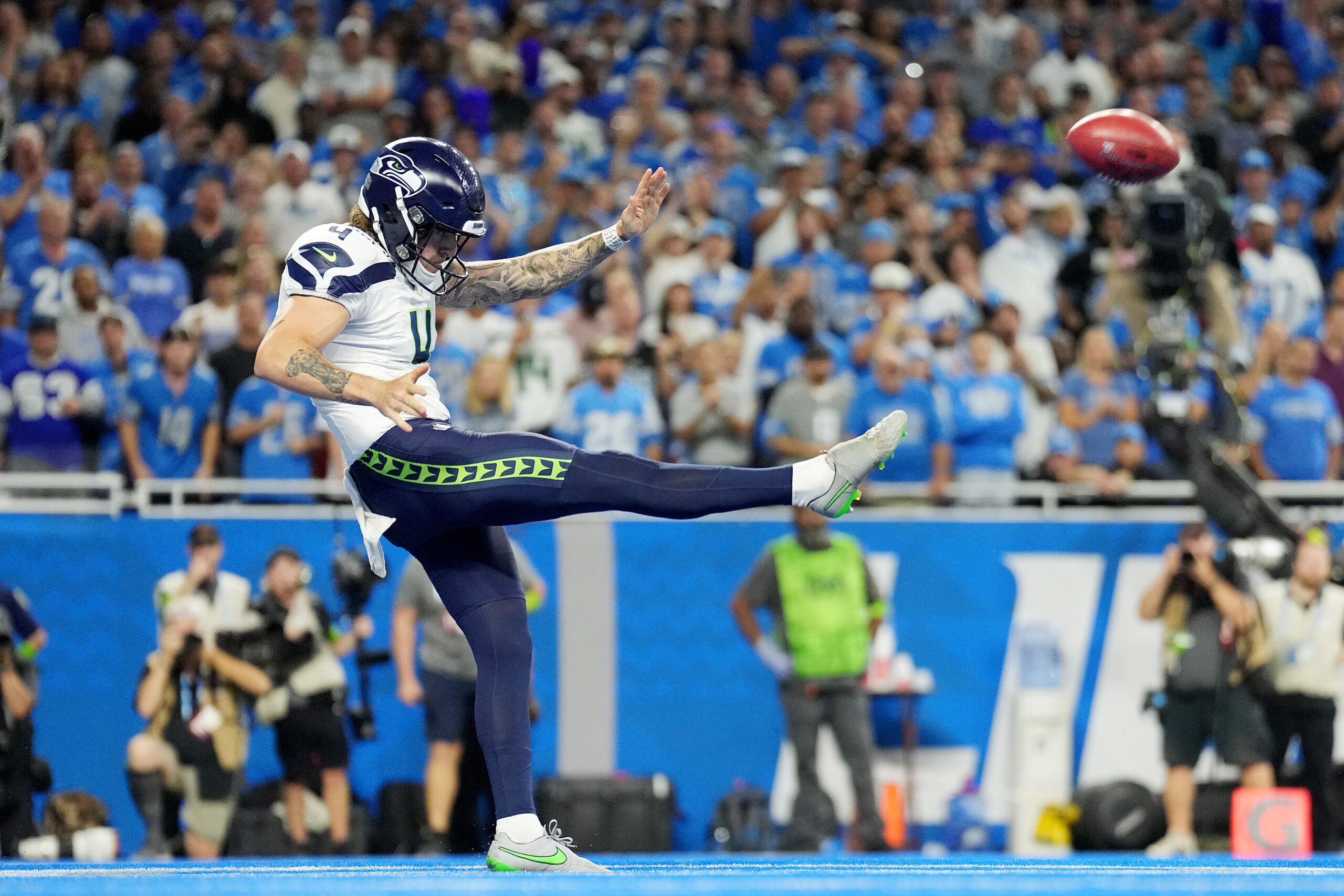 Seahawks Michael Dickson ranks as CBS Sports top punter in NFL