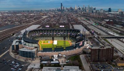 Former top planner Maurice Cox is right: Redevelop parking lots at White Sox stadium