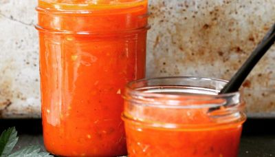 Tomato and garlic confit a delicious and highly versatile option for your end-of-season harvest