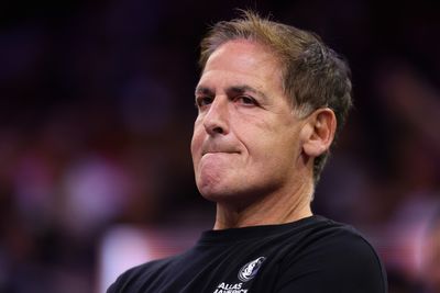 Mark Cuban takes a bold stand against antivaxxers