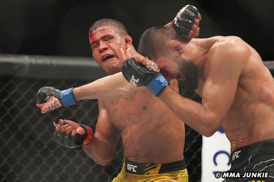Gilbert Burns on Paulo Costa’s chances vs. Khamzat Chimaev: ‘He doesn’t have the heart that I have’