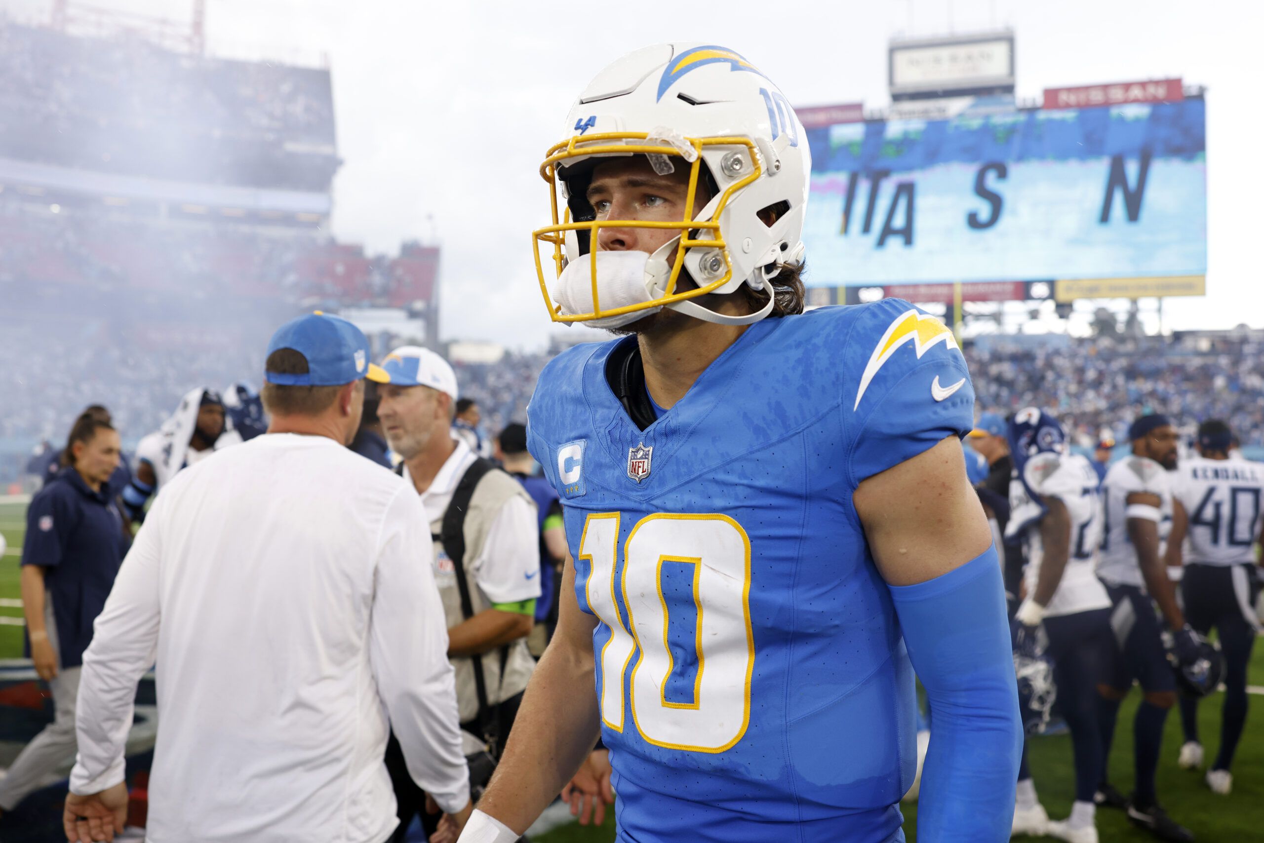 Chargers repeat late-game pattern in overtime loss to Titans – Orange  County Register