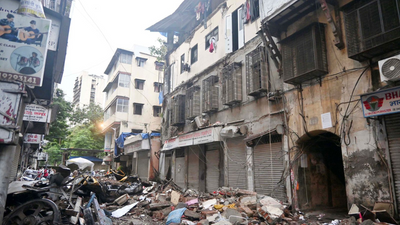 Mumbai: Portions of four-storey building collapse; no casualties reported