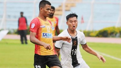 Mohammedan Sporting beat East Bengal to take CFL pole position