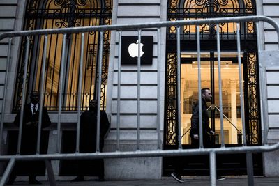 iPhone 15: Apple workers strike in France ahead of biggest launch of the year