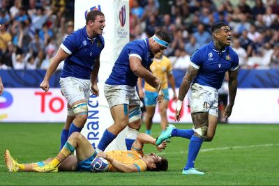 Italy show a glimpse of what may be to come to beat valiant Uruguay