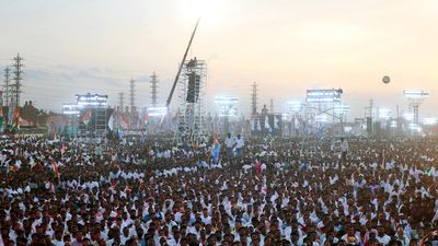 Congress plans bus yatra from North Telangana in October