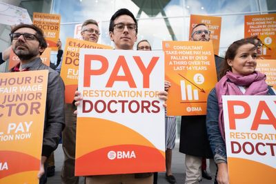 Junior doctors across England continue strike action