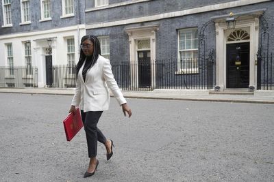 Kemi Badenoch criticises Lord Goldsmith for opposition to climate plans