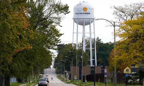 EPA failed to sound alarm in Michigan water crisis, watchdog finds