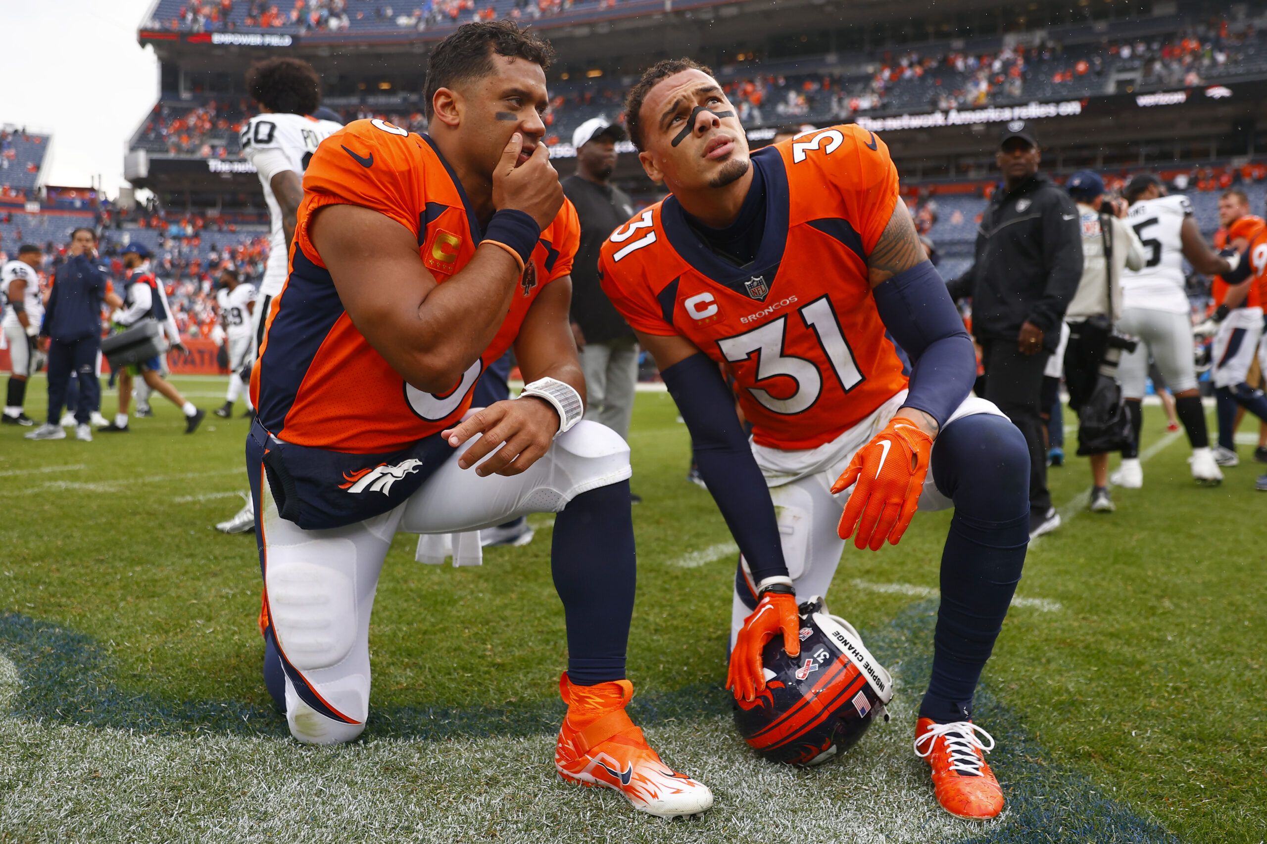 Broncos' Justin Simmons, Mike McGlinchey return from injuries