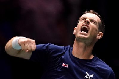 Andy Murray advances into last 16 in China with win over Ye Cong Mo