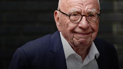 Rupert Murdoch: Piers Morgan leads tributes to ‘visionary leader’ as mogul prepares to step down from media empire
