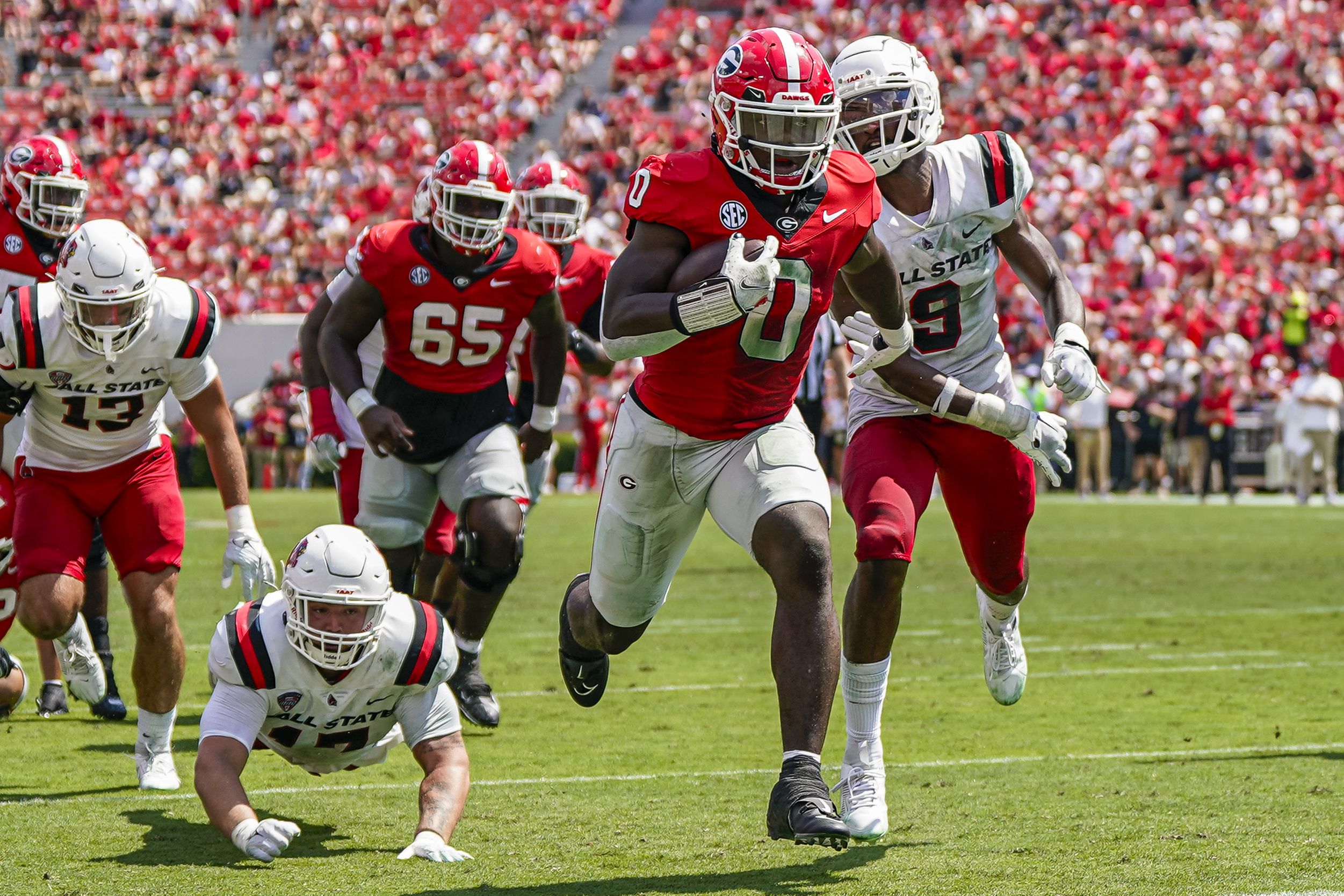 Nick Chubb's injury underscores running backs' pleas for bigger