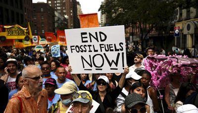 Fossil fuel divestment is a step Illinois pension funds must take