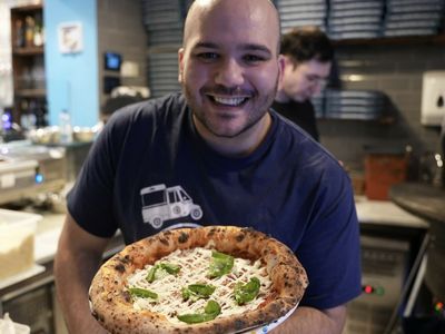 The world's best pizza maker shares his 5 tips for a perfect slice
