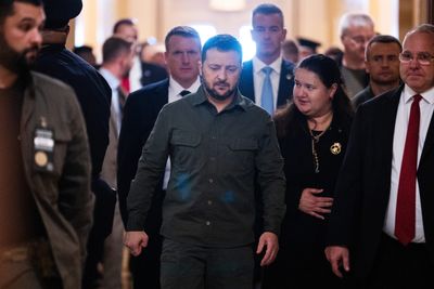 Lawmakers welcome Zelenskyy but don't have path to Ukraine aid - Roll Call