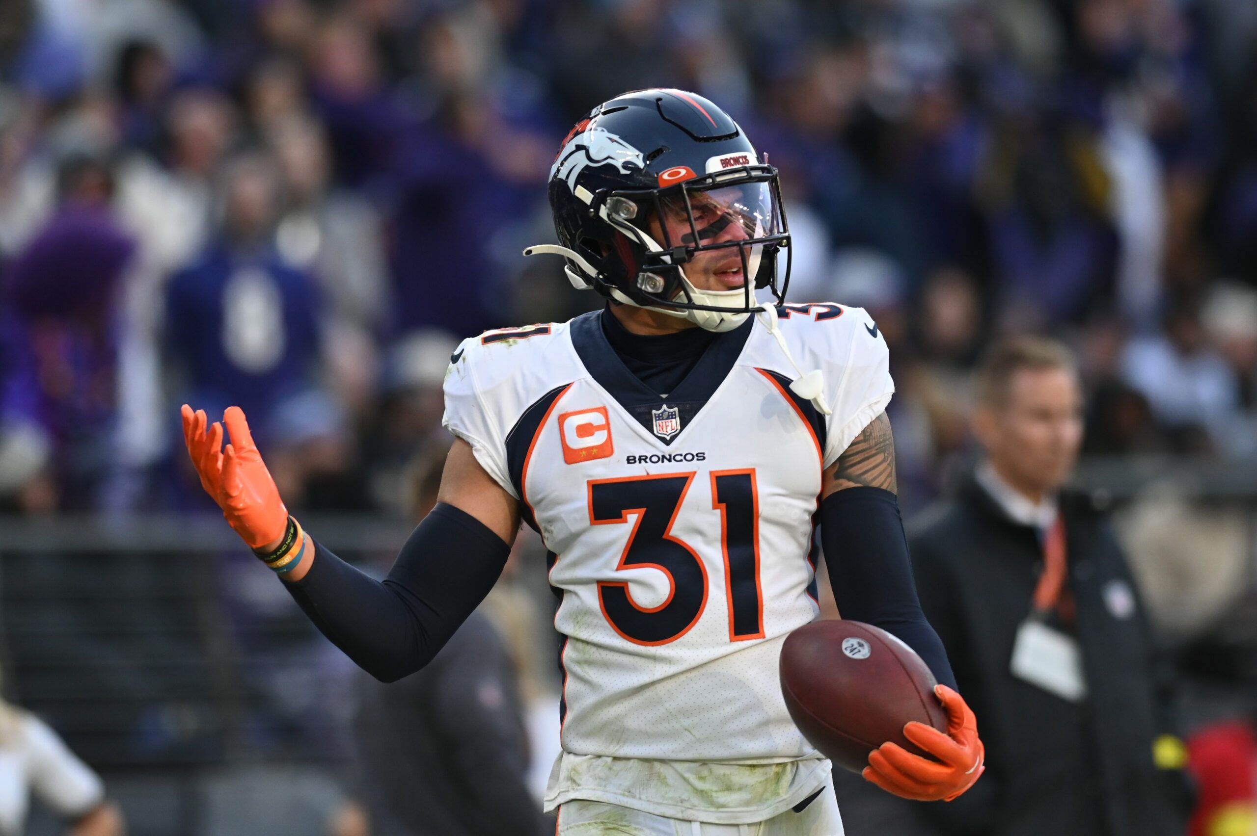 Report: Broncos S Caden Sterns (knee) out for season