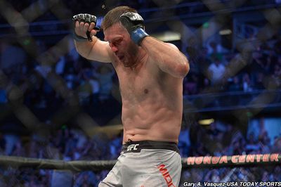 Daniel Cormier says Stipe Miocic has ‘never looked better’ ahead of Jon Jones title fight at UFC 295