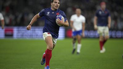 Dupont injury blights France victory over Namibia at Rugby World Cup