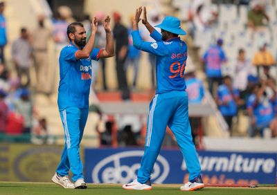 India vs Australia LIVE: Cricket score and updates as India lose three quick wickets in run chase
