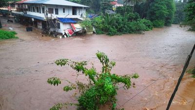 Landslip causes flash floods at Palakkayam