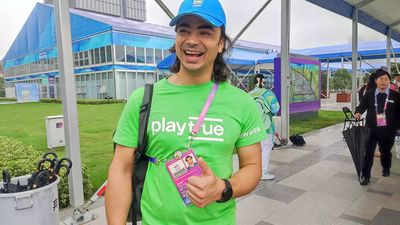 Indian winter sports legend Shiva Kesavan wearing WADA badge with honour at the Asian Games