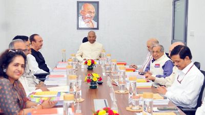 Kovind-led panel to invite political parties for their views on simultaneous elections