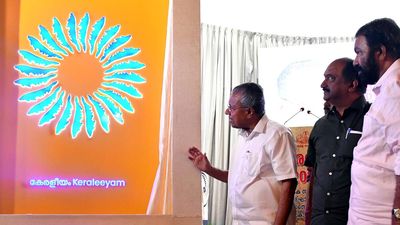 CM Vijayan flays media over news reports on walking out of public event