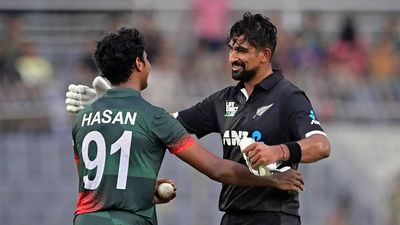 Watch: Ish Sodhi hugs bowler on being recalled after run out at non striker's end