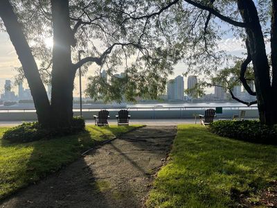 As the world's diplomacy roils a few feet away, a little UN oasis offers a riverside pocket of peace