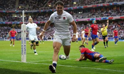 Henry Arundell scores five in England’s 11-try Rugby World Cup rout of Chile