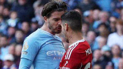 Manchester City stays perfect with 2-0 win over Nottingham Forest despite Rodri red card