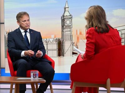 Grant Shapps in 'car crash' interview as he labels BBC presenter 'incorrect'