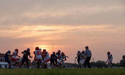 American football season is getting hotter. Young players are dying