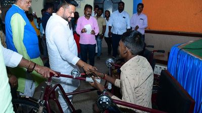 Become self-reliant using govt. welfare schemes, people with disabilities urged