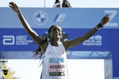 Tigst Assefa smashes the women's marathon record by more than 2 minutes