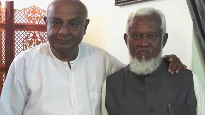Poll pact: JD(S) Muslim leaders decide to take a call on political future after district-level interactions