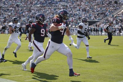 WATCH: Texans FB Andrew Beck scores 85-yard kickoff return TD against the Jaguars