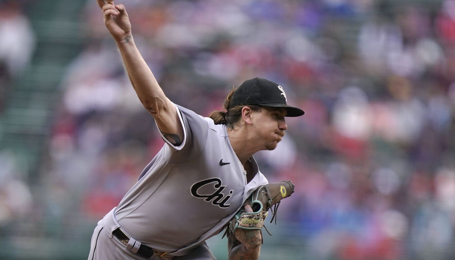 White Sox reliever Declan Cronin working side job at Tread Athletics